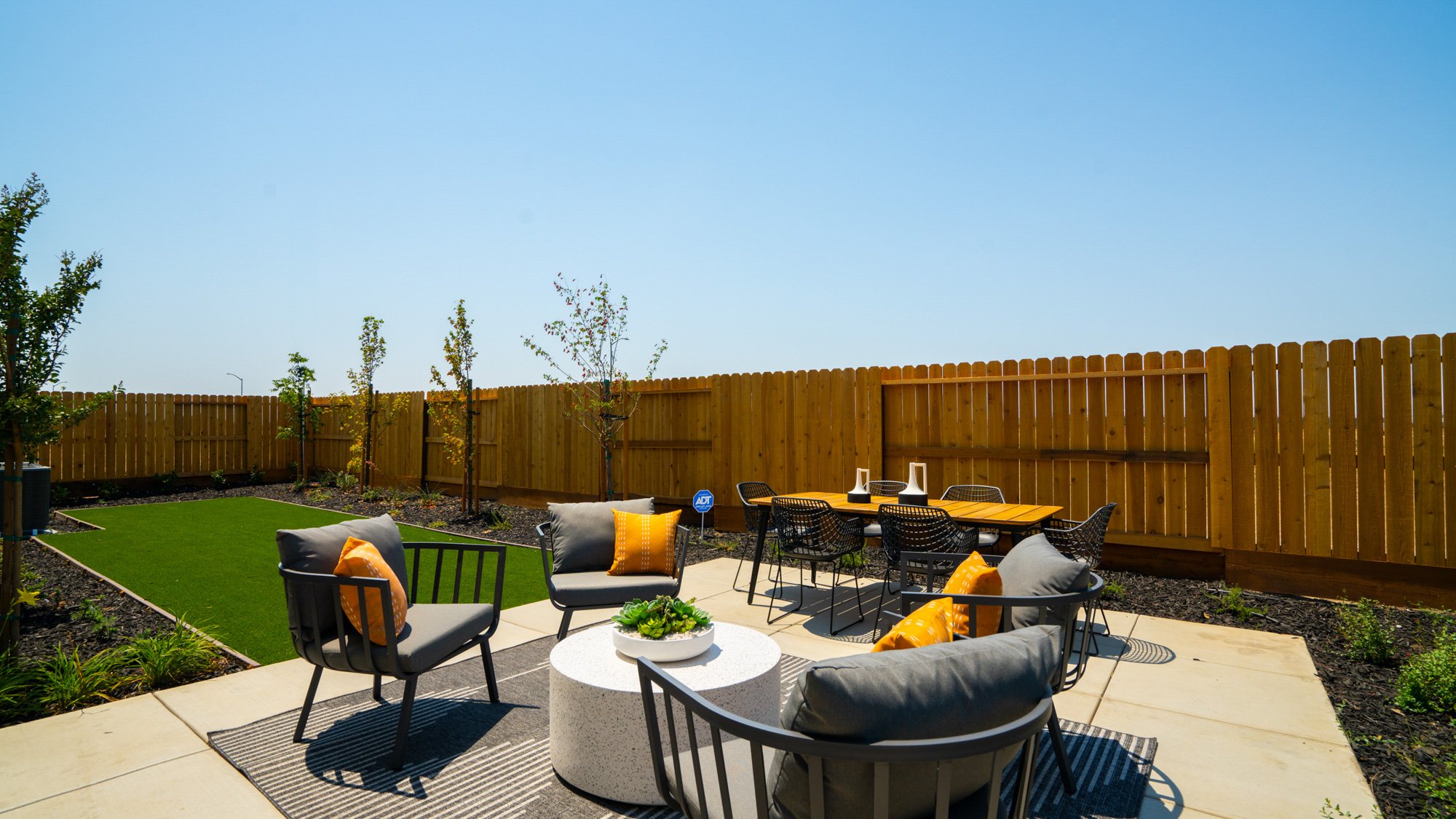 Patio & Backyard With Outdoor Décor | Villa Bellissima in Manteca, CA
