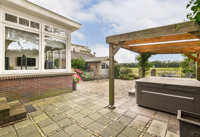 Exterior hot tub