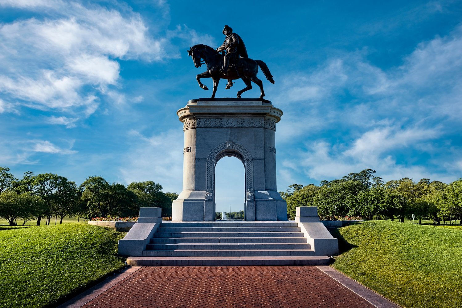 Sam Houston statue