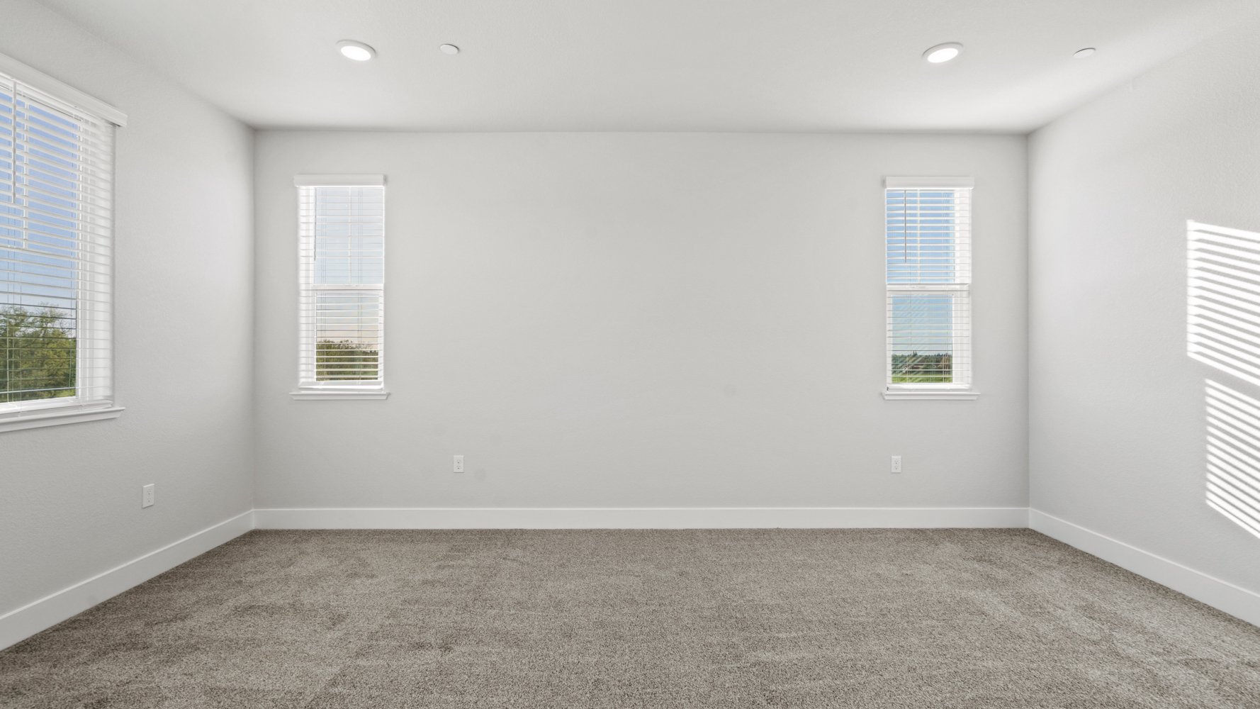 A room with windows.