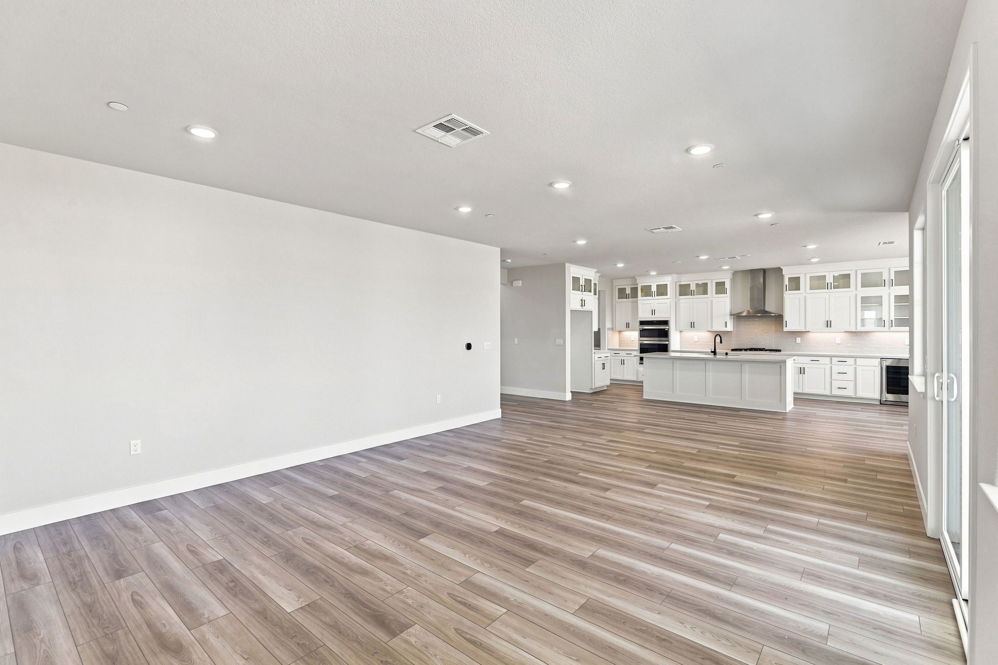 A large empty room.