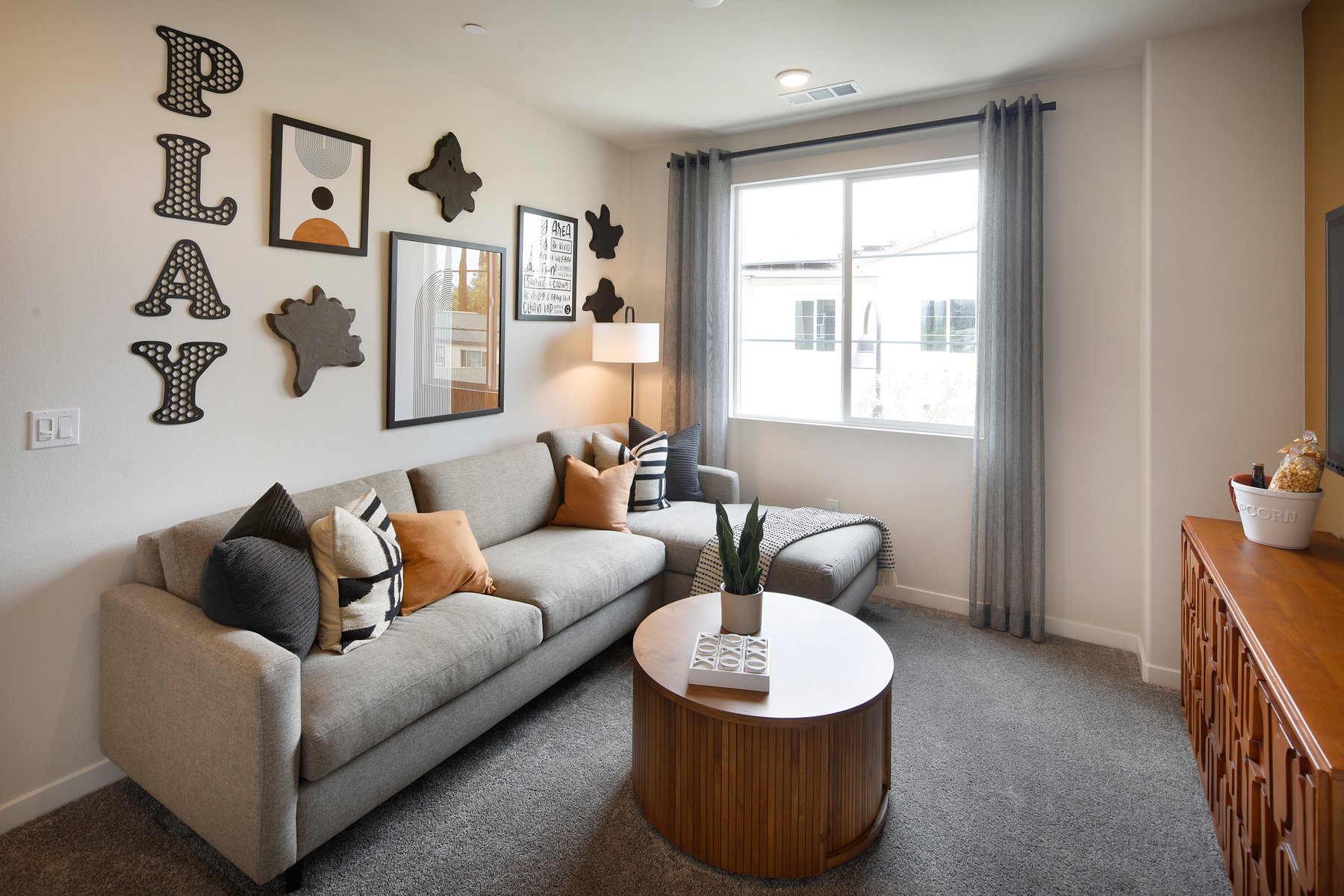Charnissa 『S.T.』 1158 Borealis Lane Ne, Columbia Heights, MN 55421 - MLS