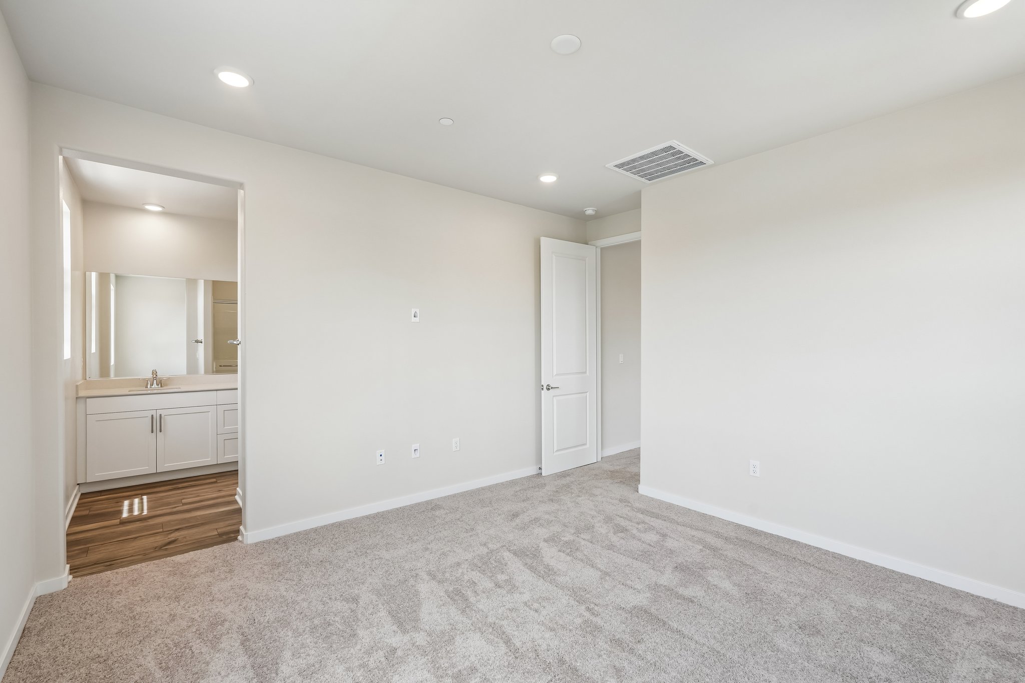 A large empty room.