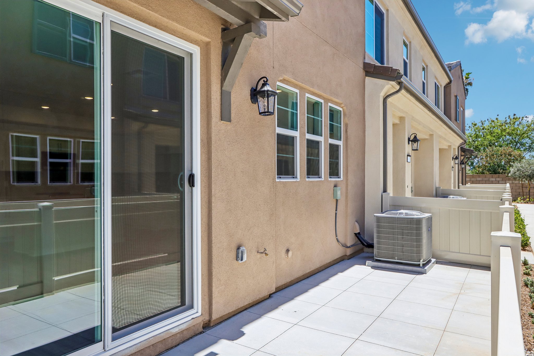 A building with a glass door.