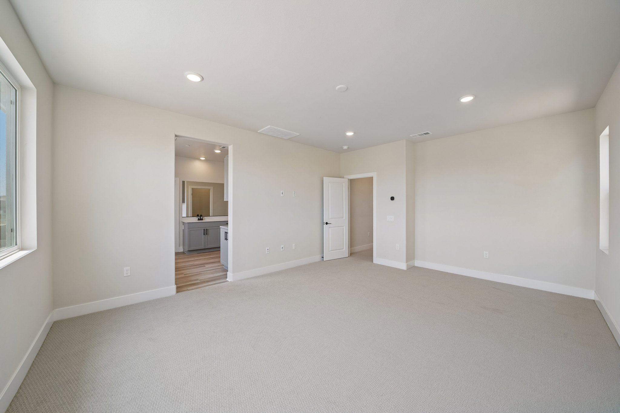 A large empty room.