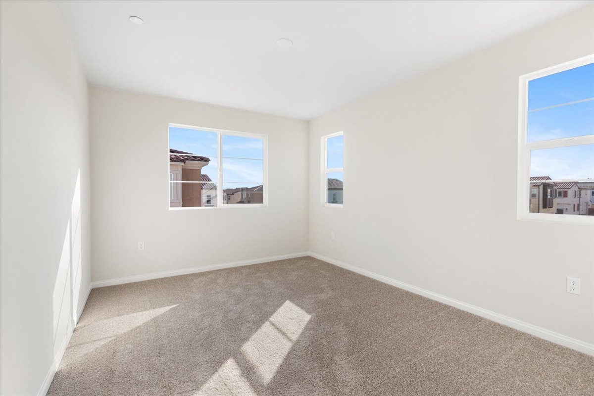 A room with windows.