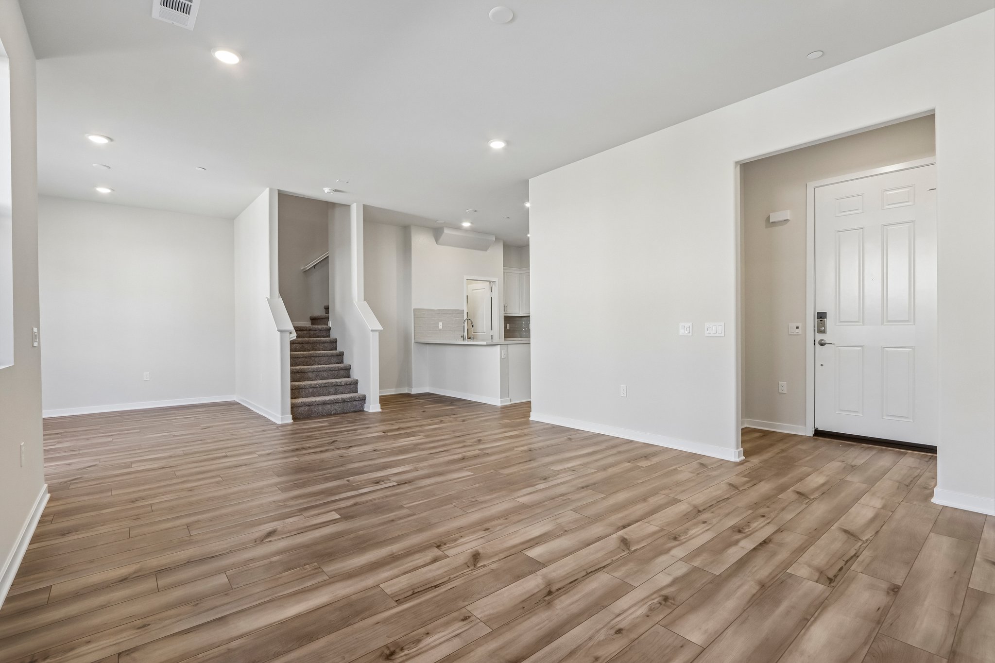 2204 36125 Domingo Avenue