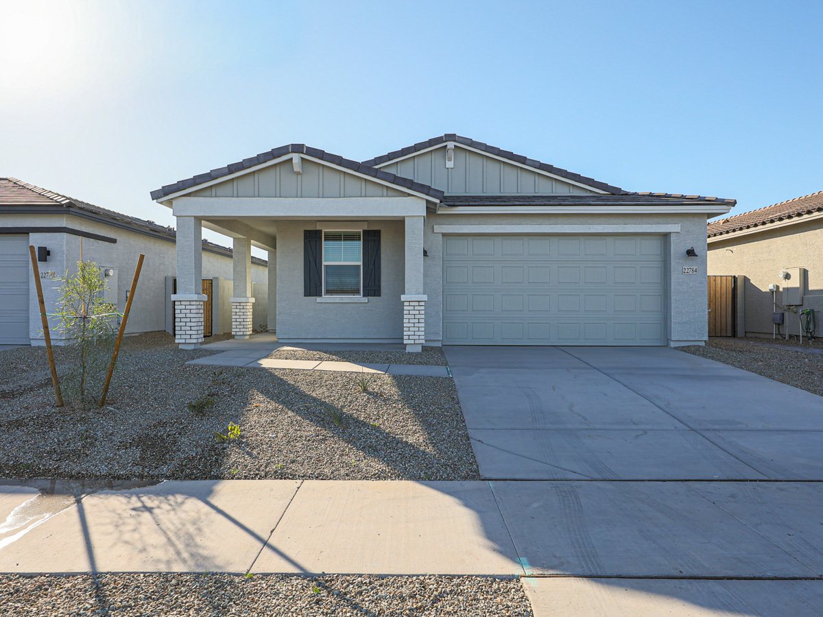 A house with garages.