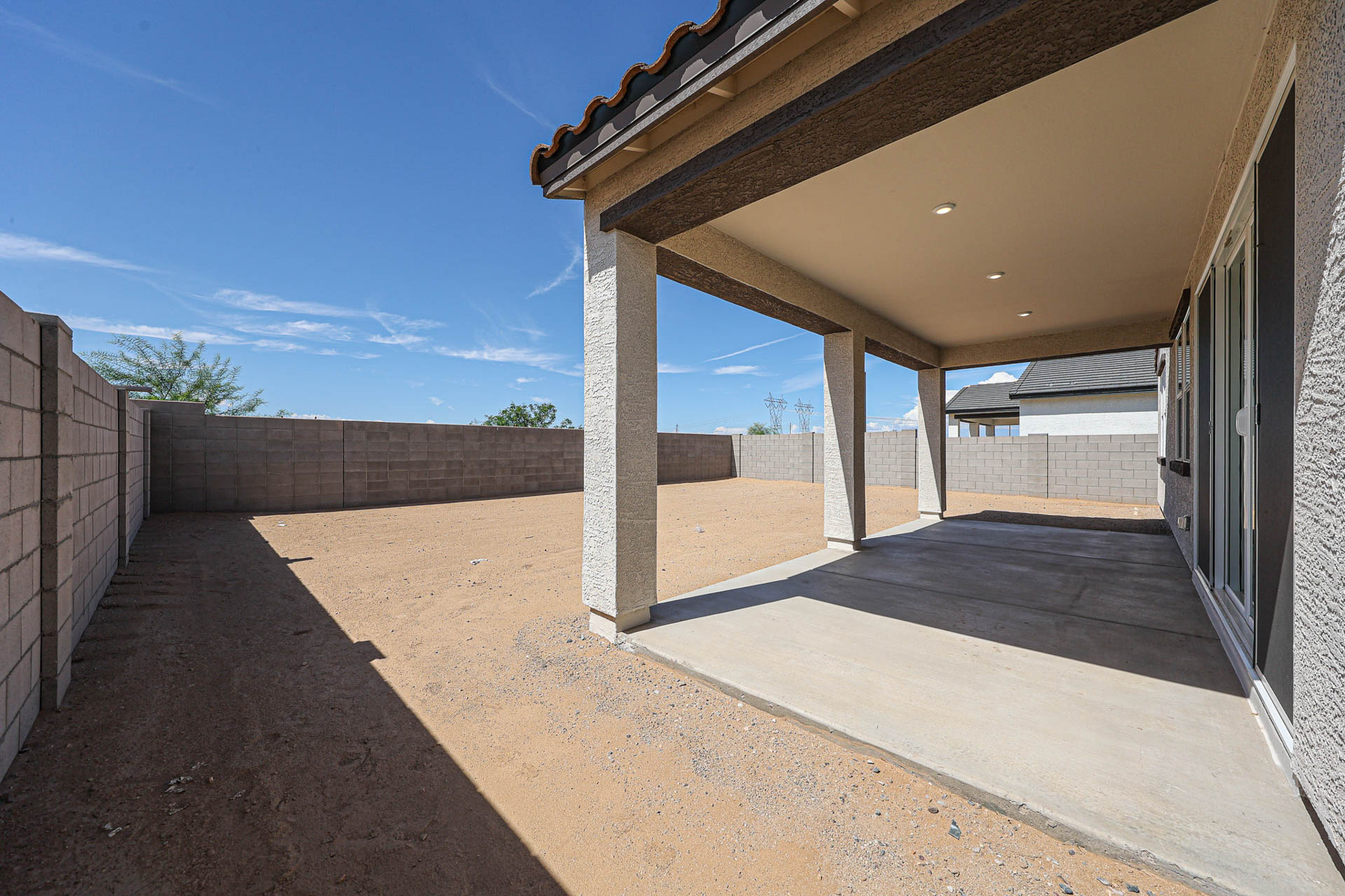 A building with pillars.