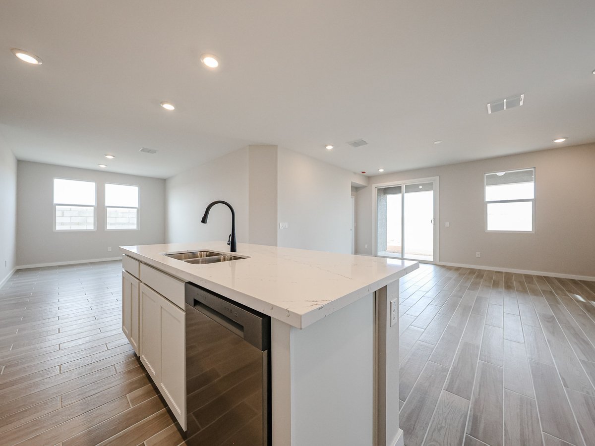 0076 6046 E CROCKETT WAY