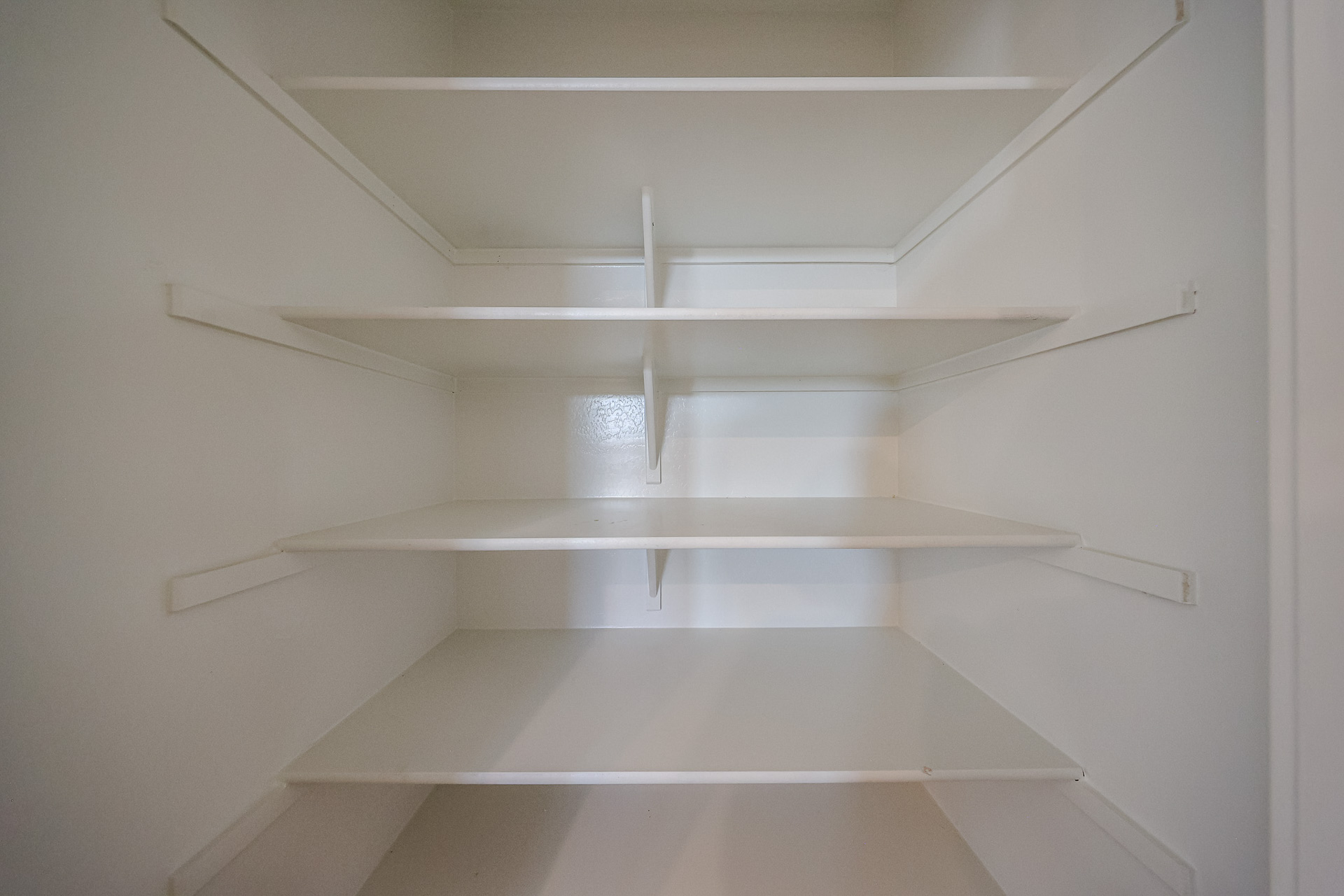 A white room with a white ceiling.