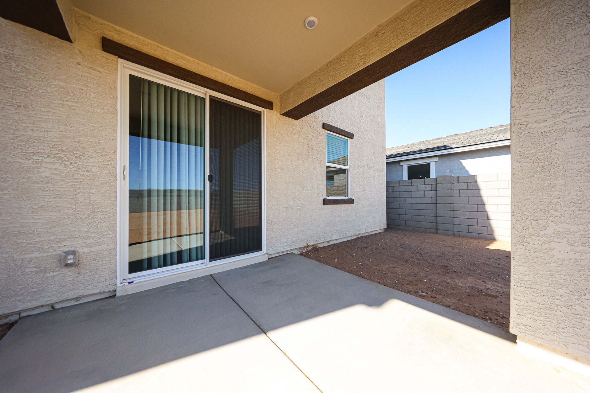 A building with a glass door.