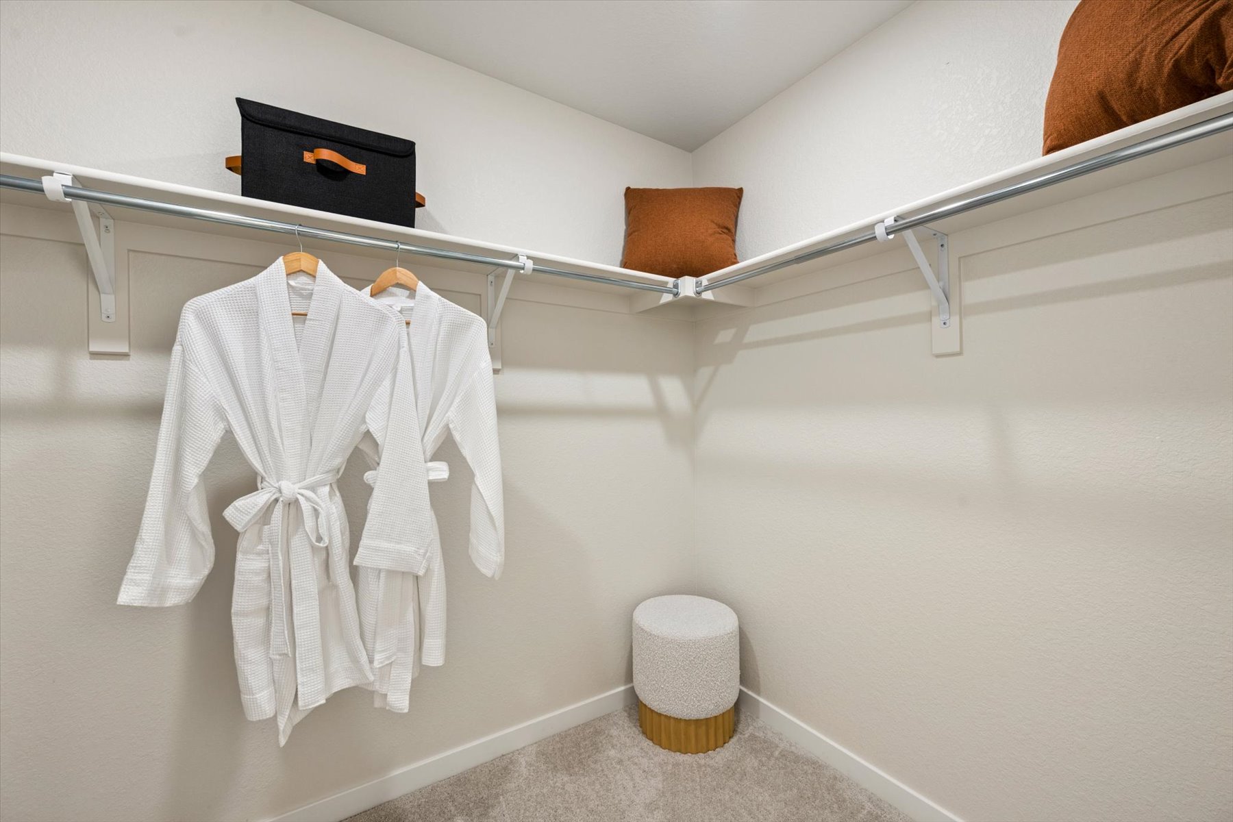 A white towel on a swinger.