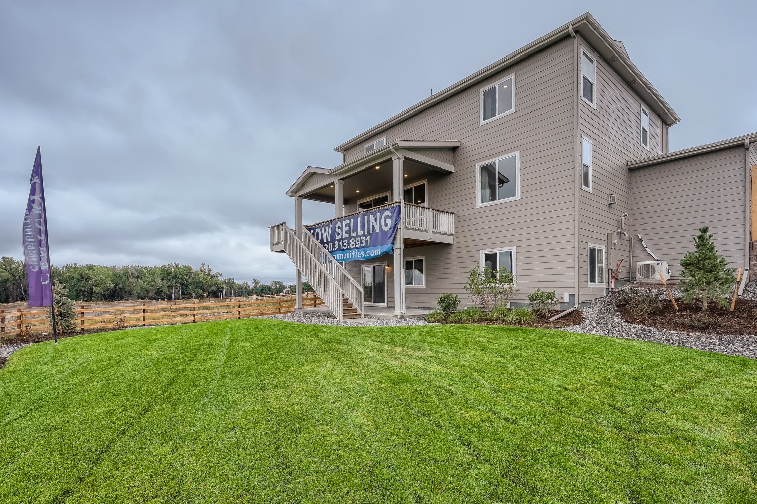 A building with a sign on it.