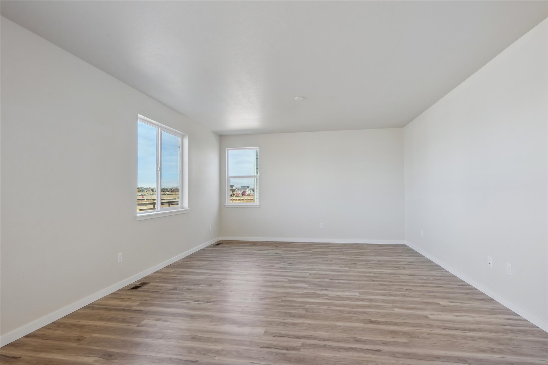 A room with windows.