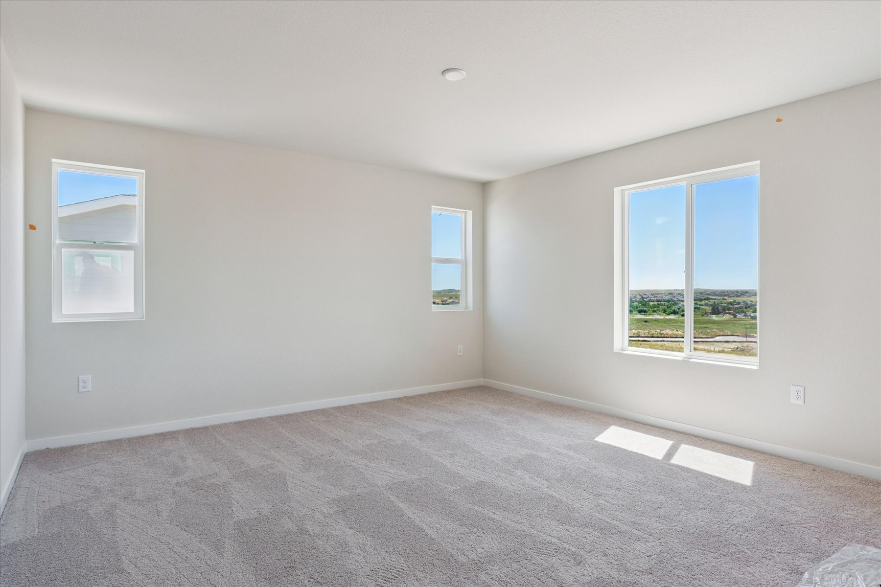 A room with windows.