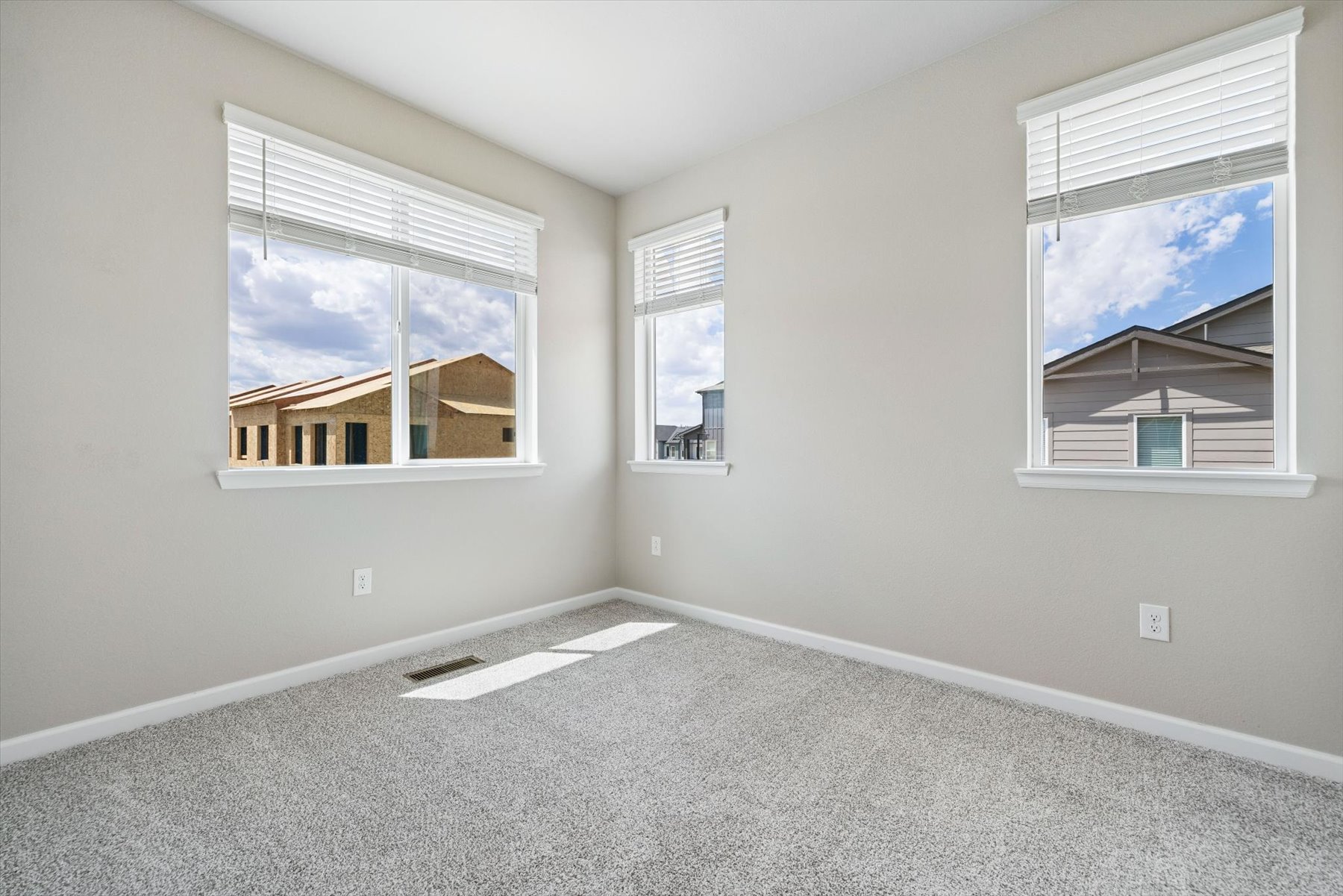 A room with windows.