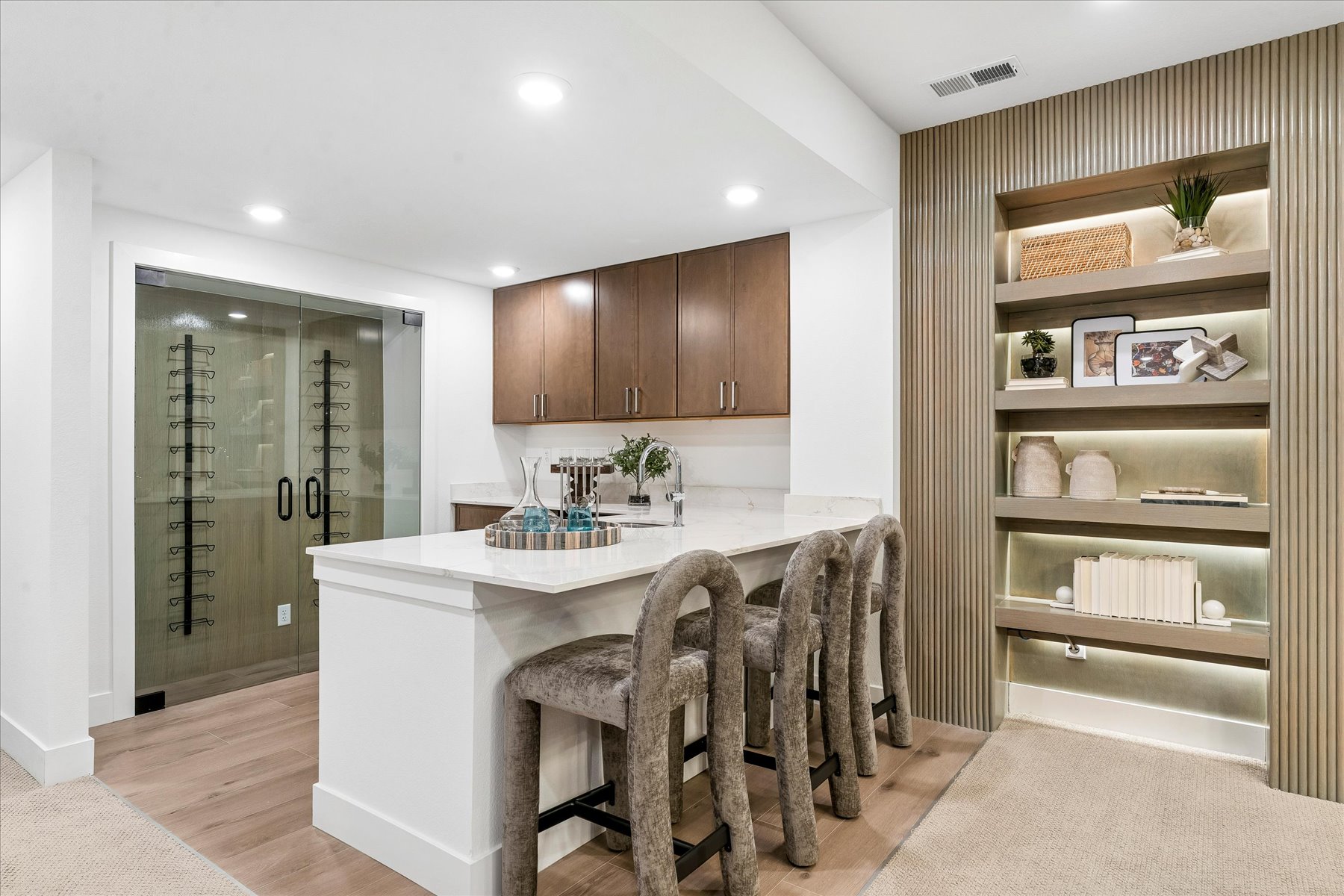 A kitchen with a dining table.