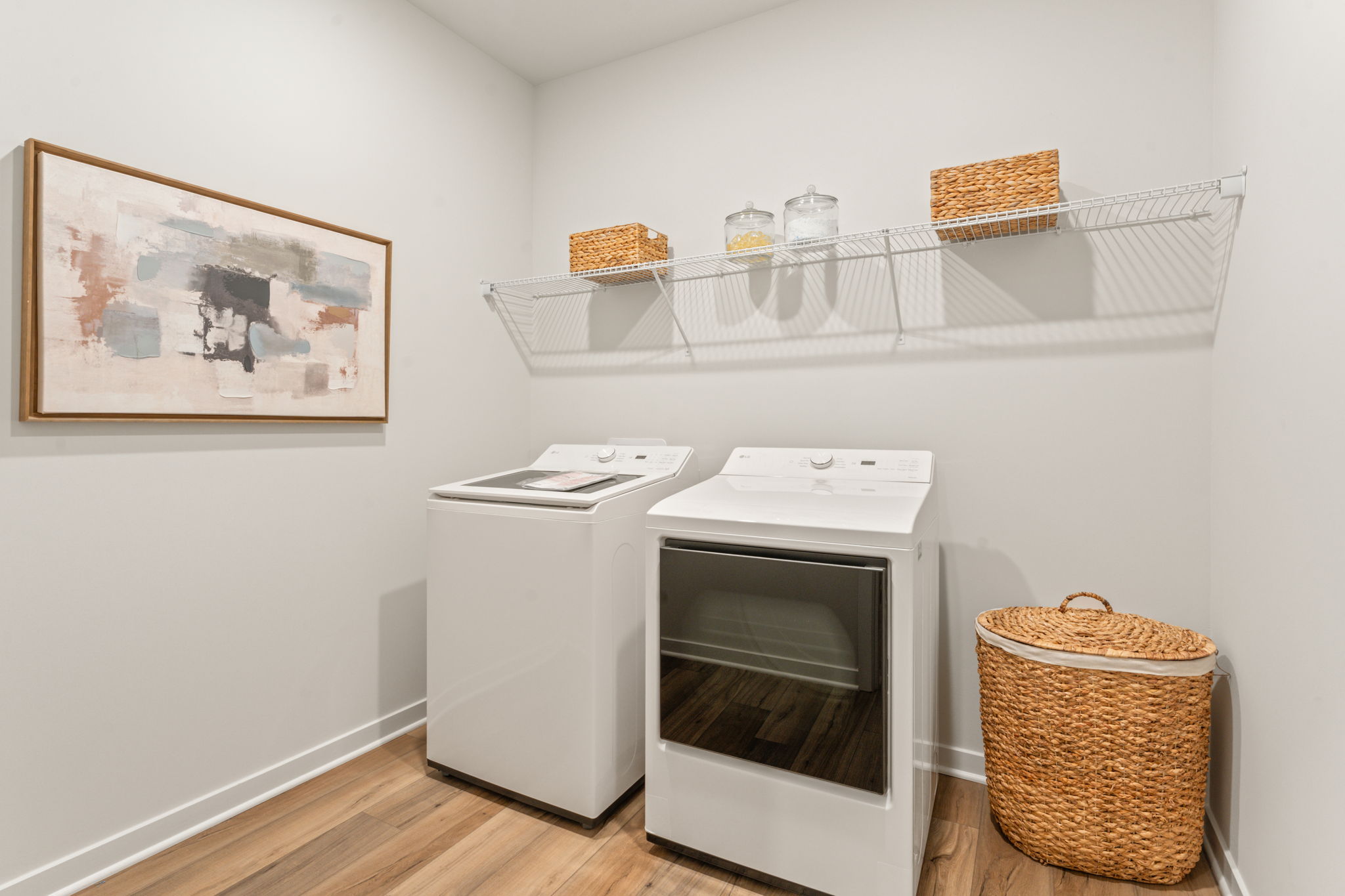 A kitchen with a stove and oven.