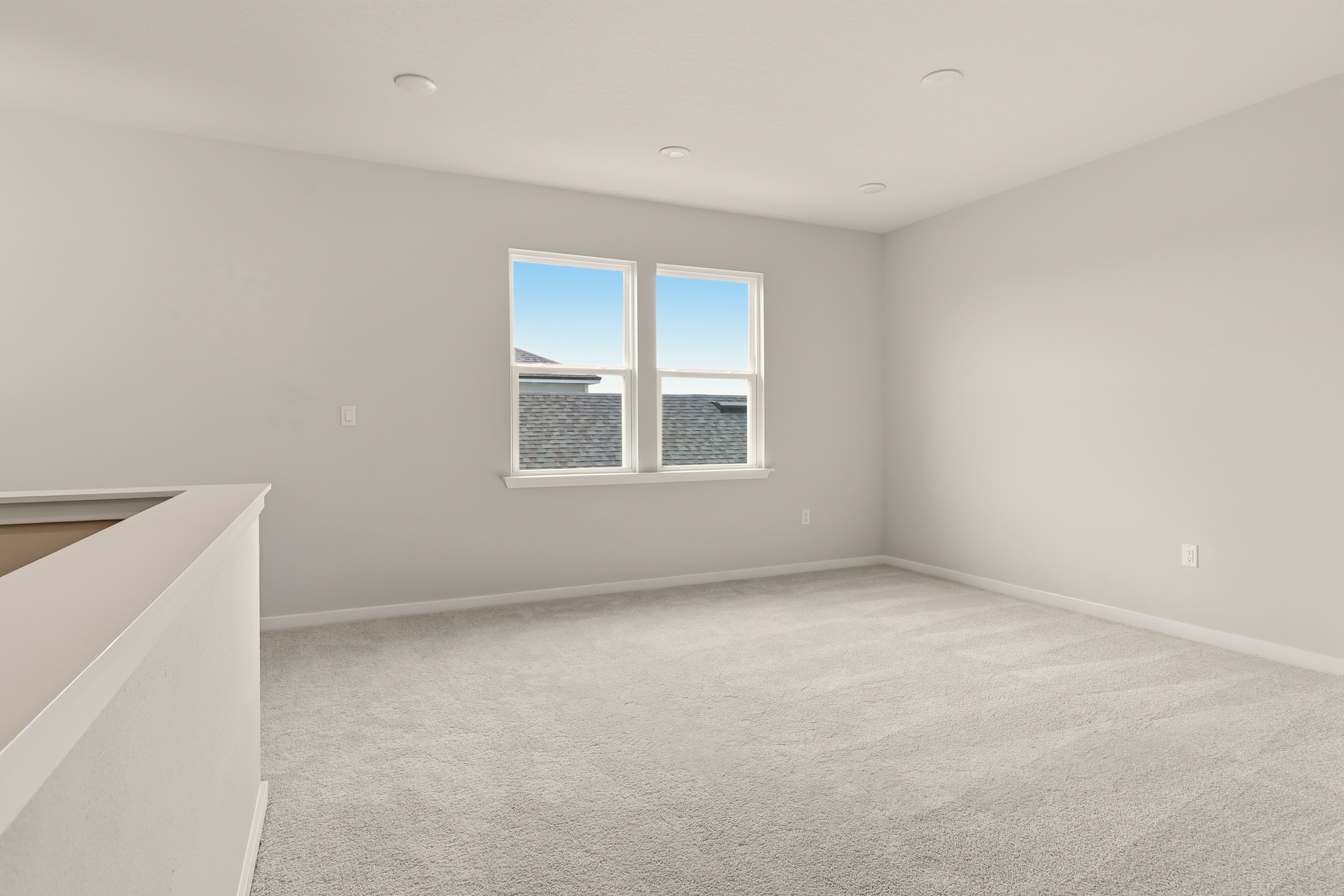 A room with windows.