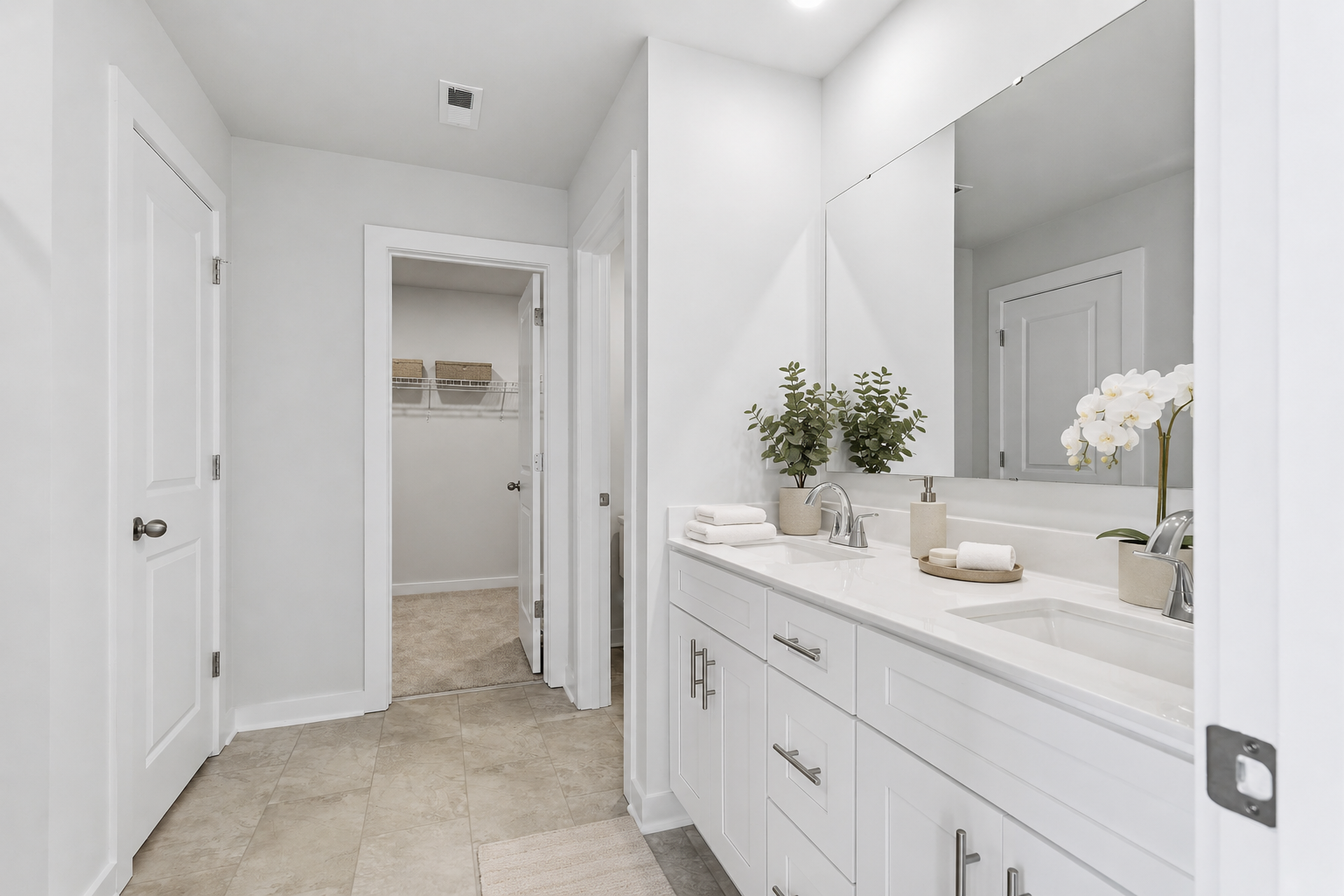 Woodruff II Primary Bath Virtually Staged