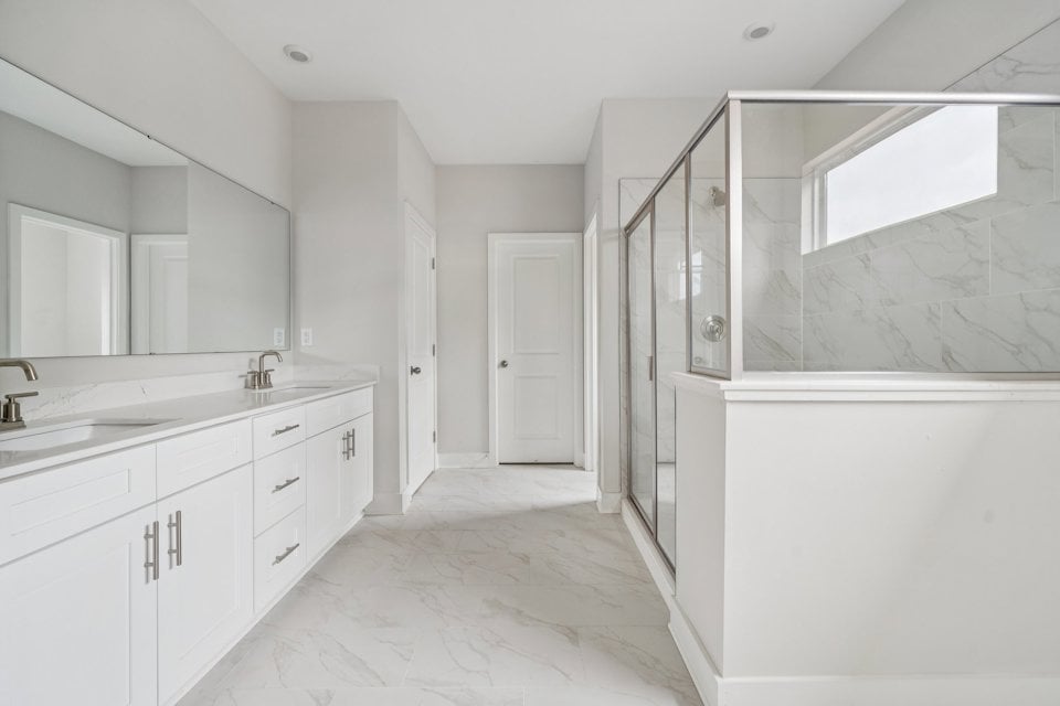 Maple Primary Bath at Wynswept in Maiden, NC