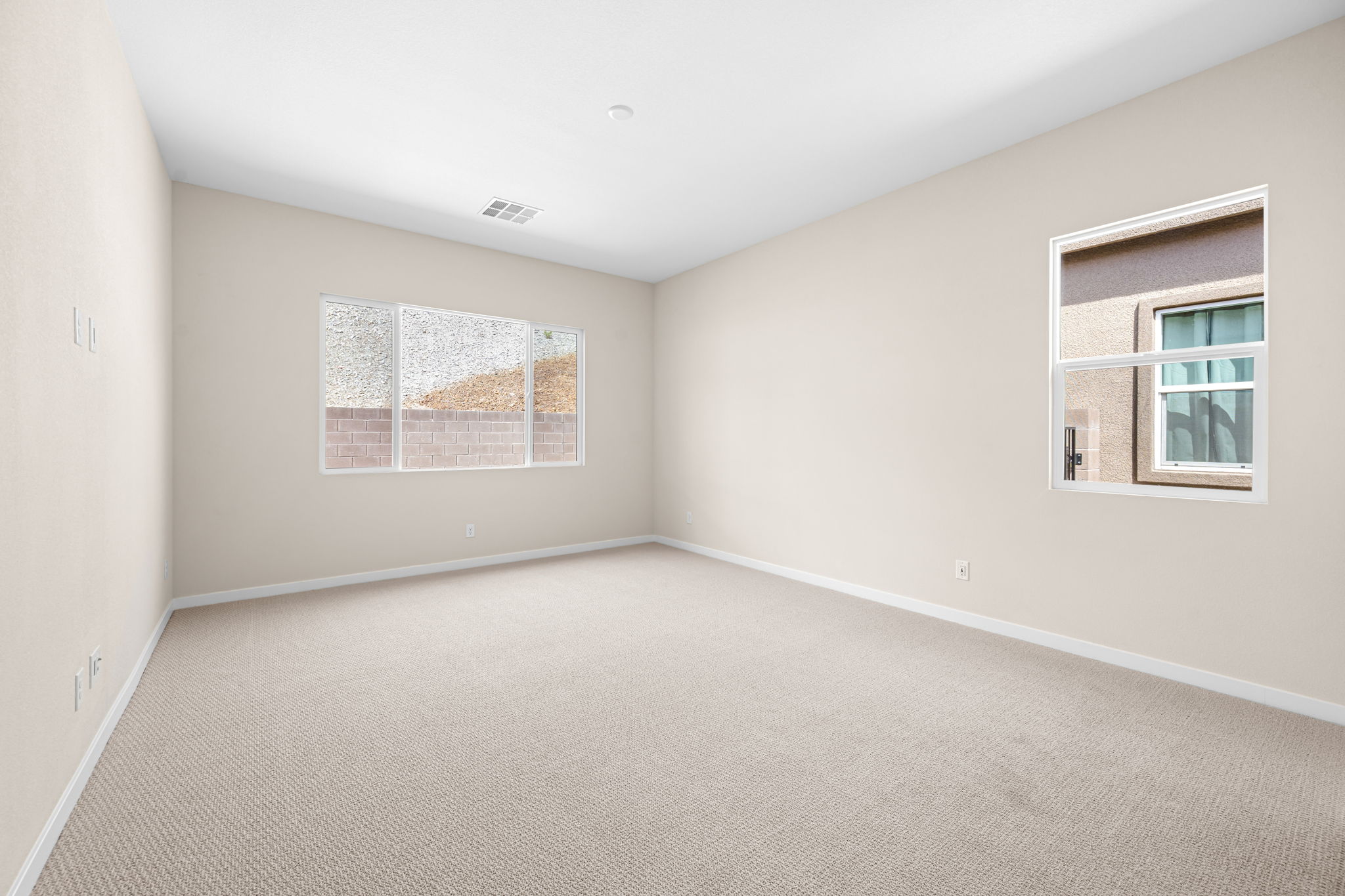 A room with windows.