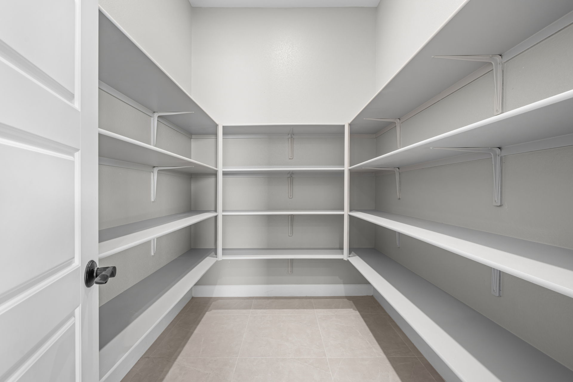 A white room with white walls.