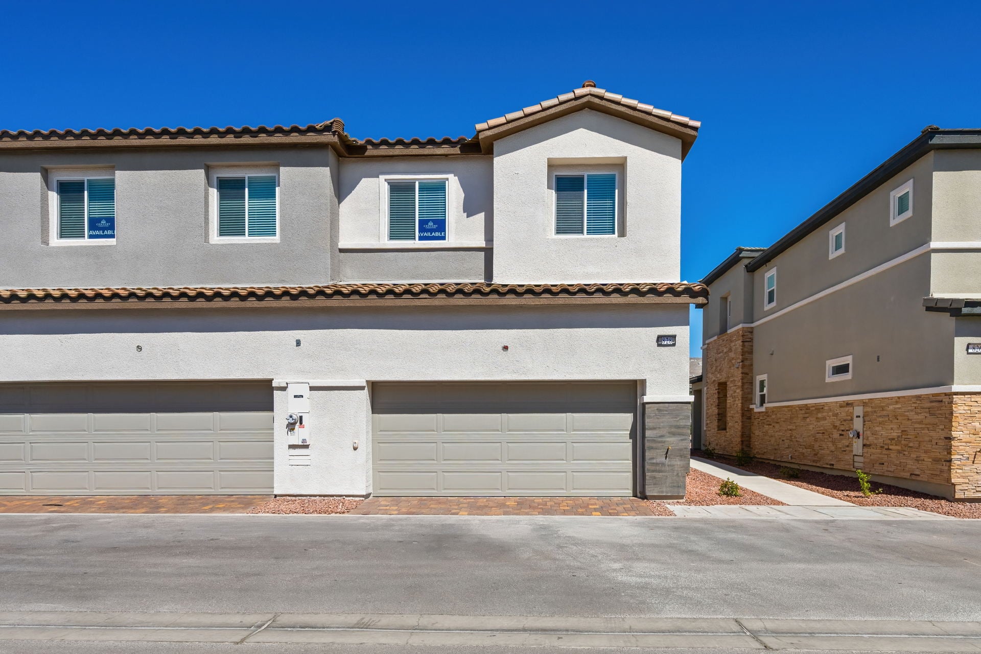 A building with garages and a garage.