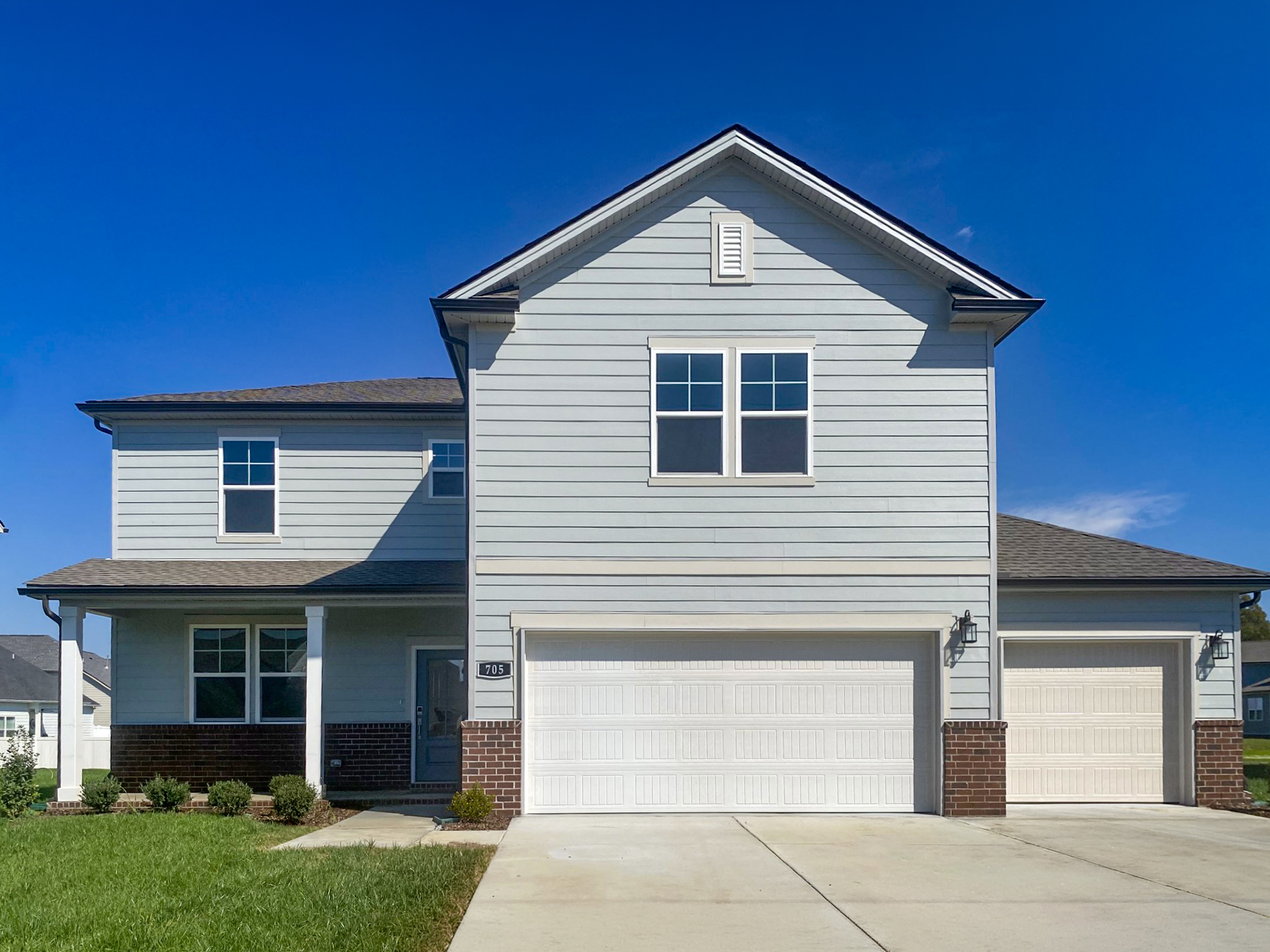 A house with garages and a garage.