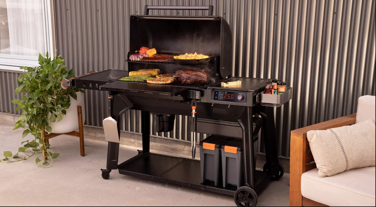 Traeger Pellet Grill & Smoker