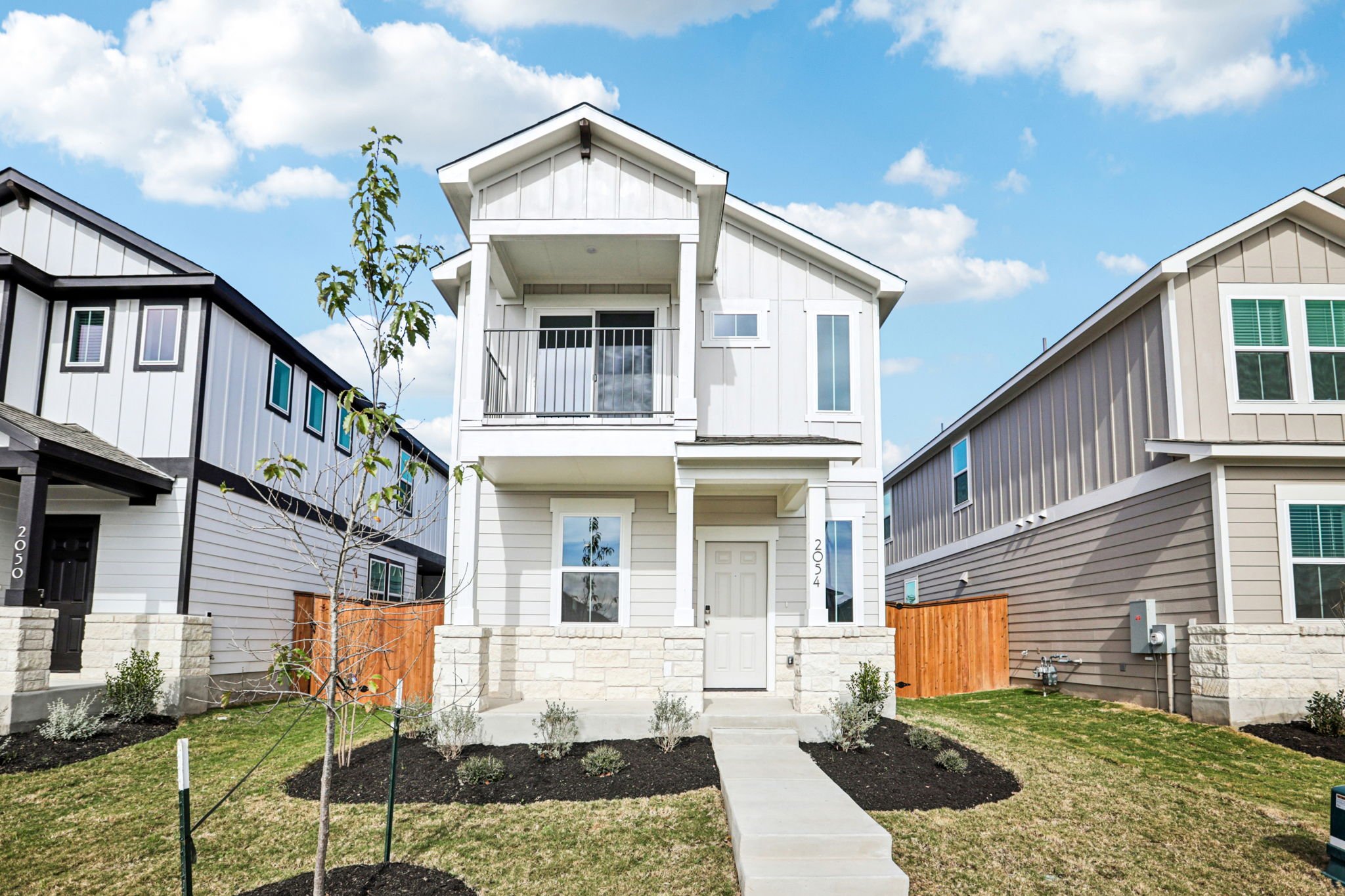 16C3 2054 Alice Jay Way