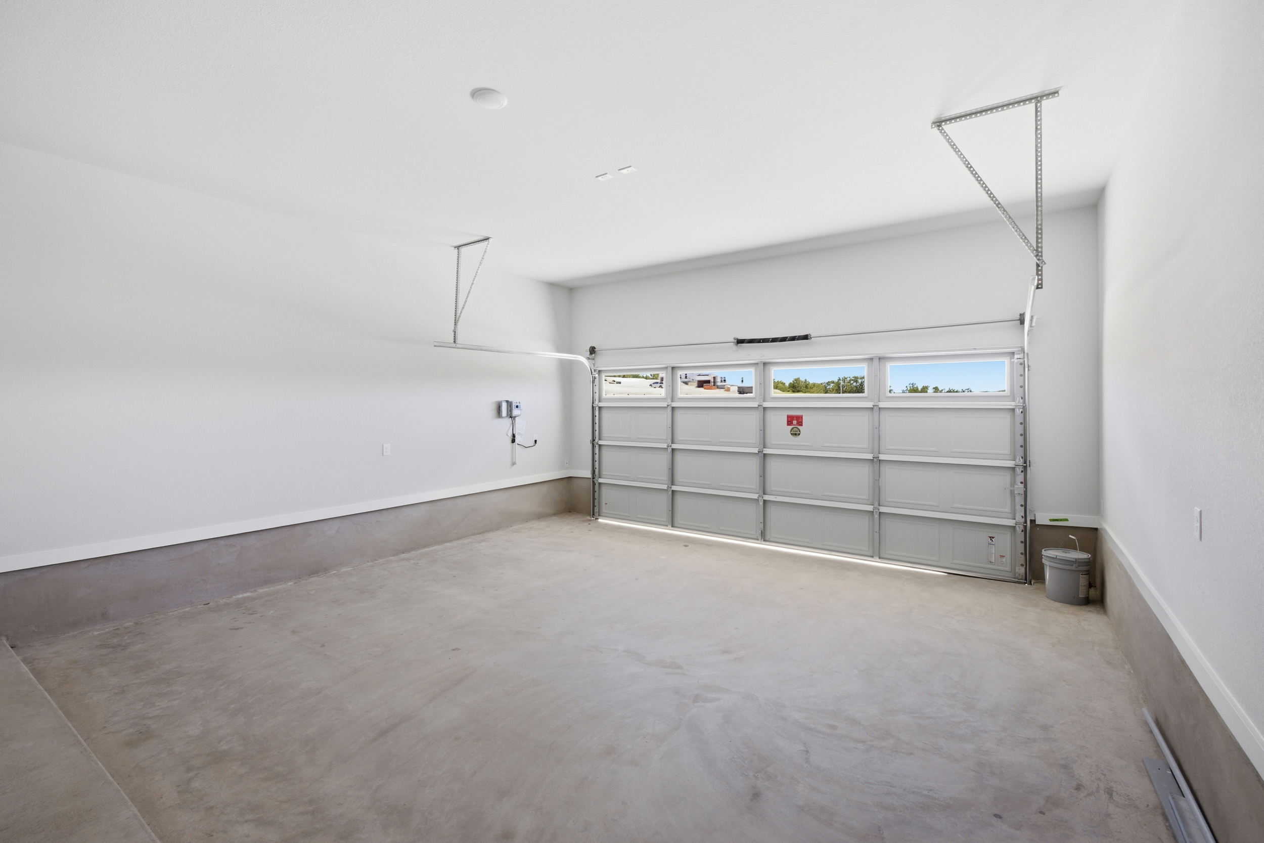 A large empty room.