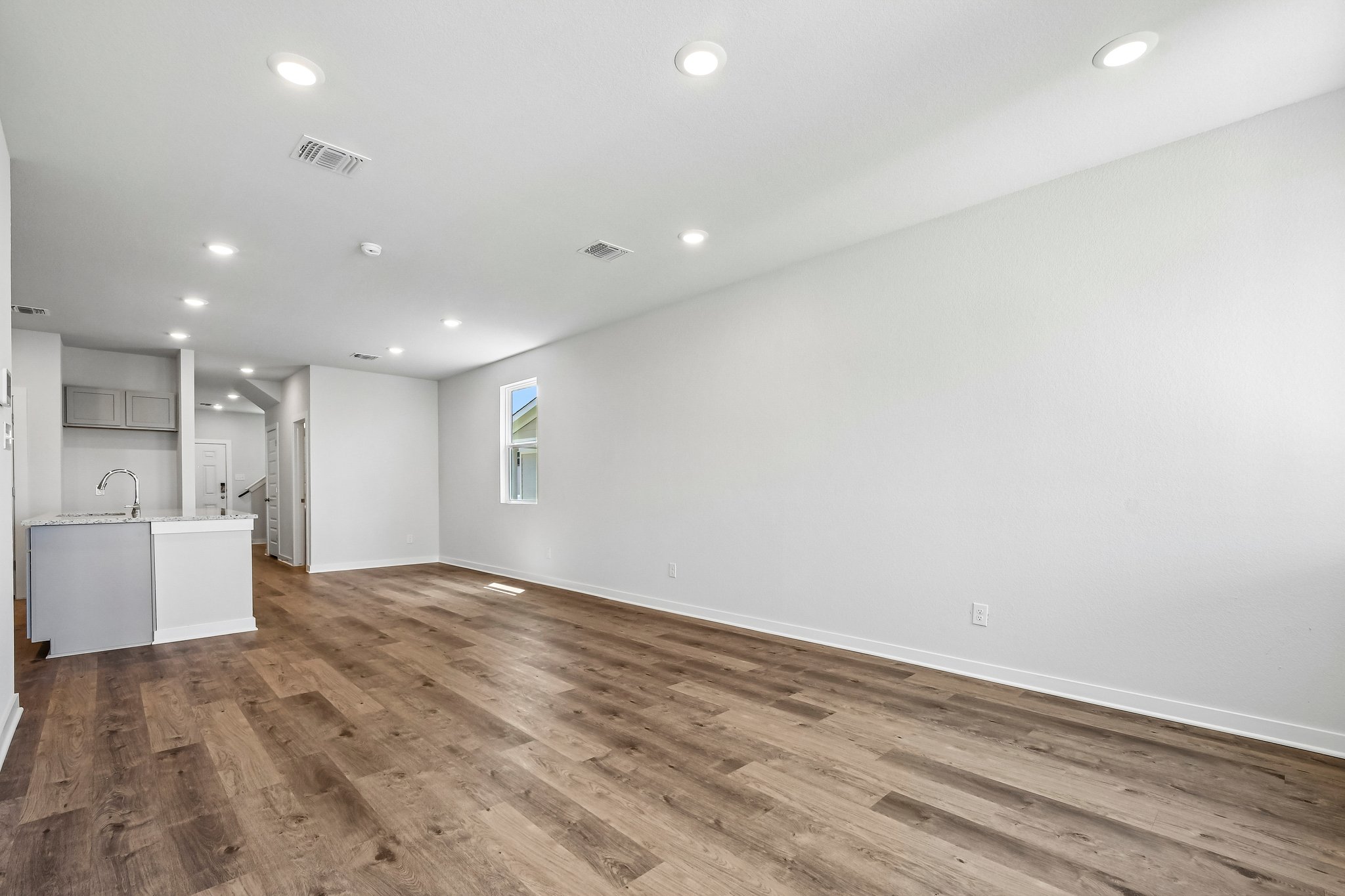 A large empty room.