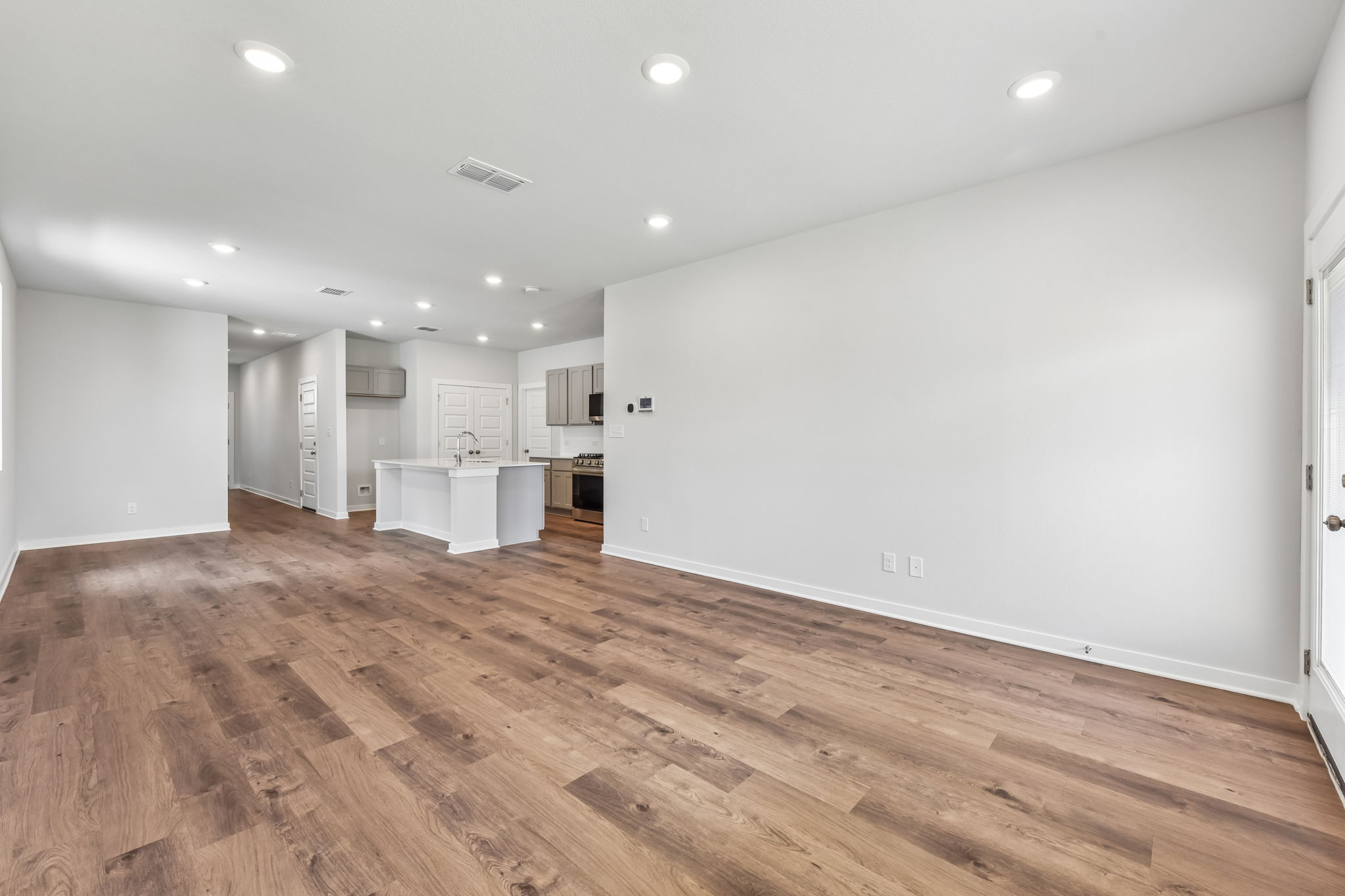 A large empty room.