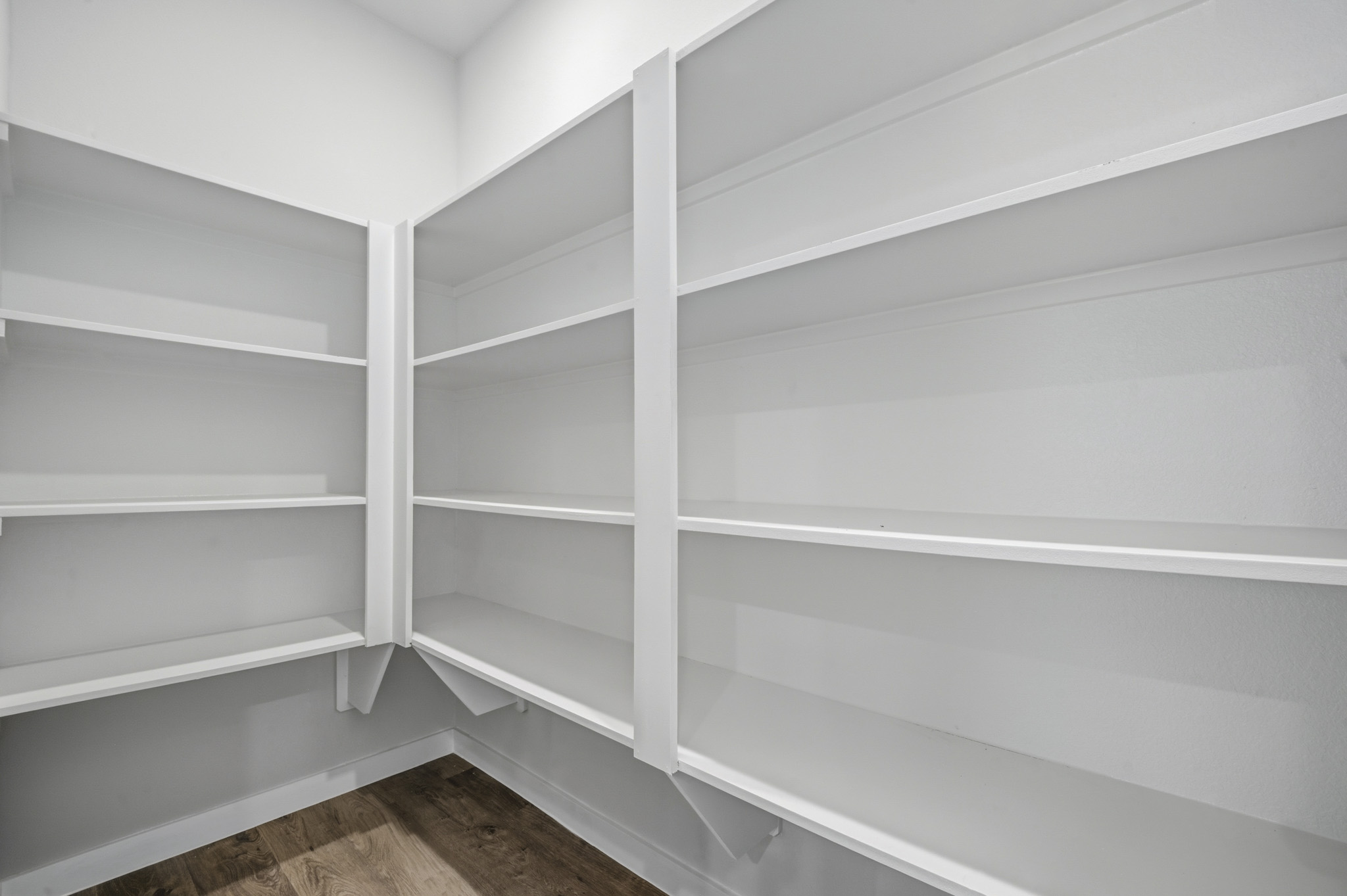 A white shelf with white shelves.