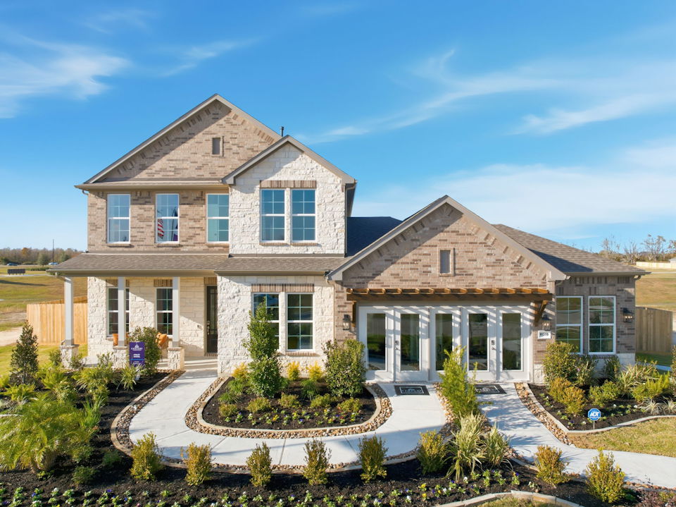 Grand Oaks