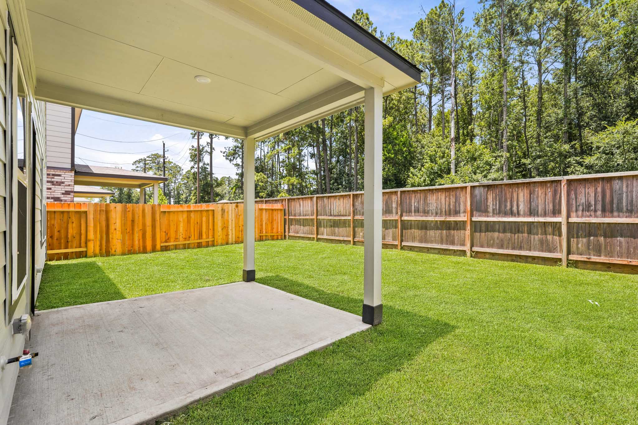 A covered patio with a covered area.
