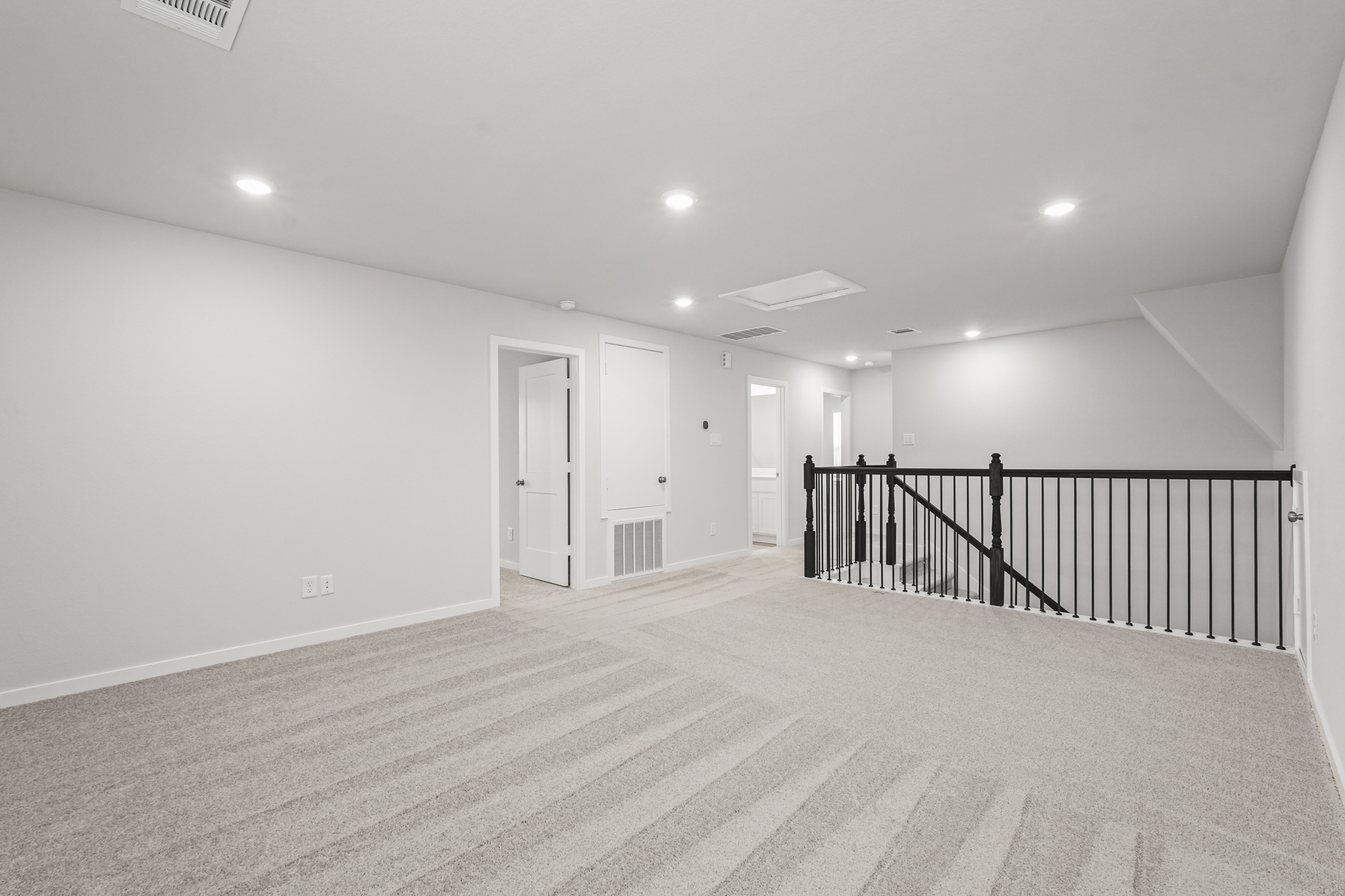 A large empty room.