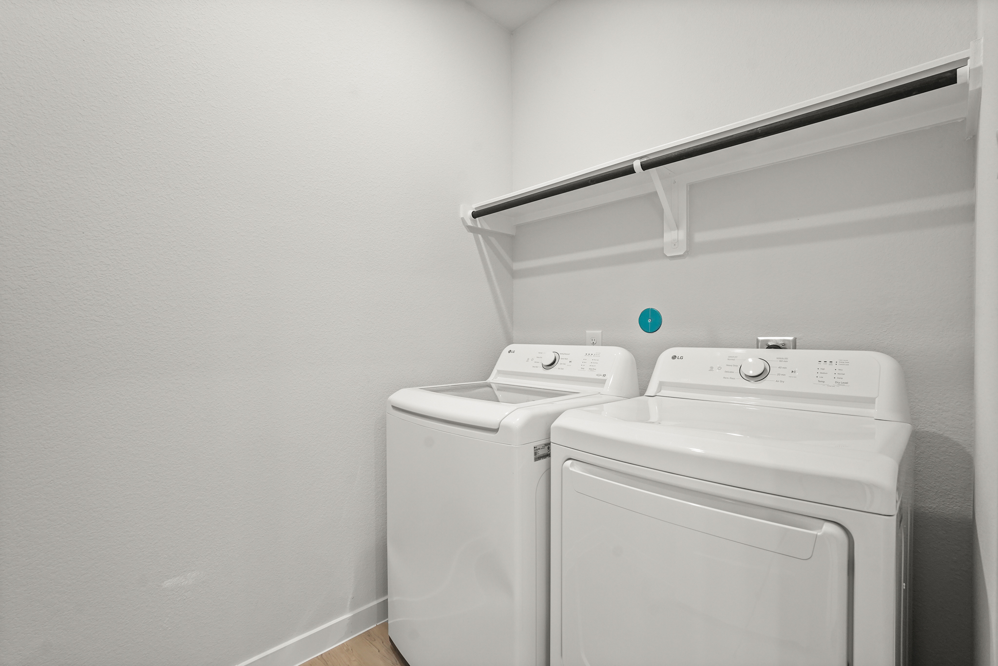 A white washing machine.