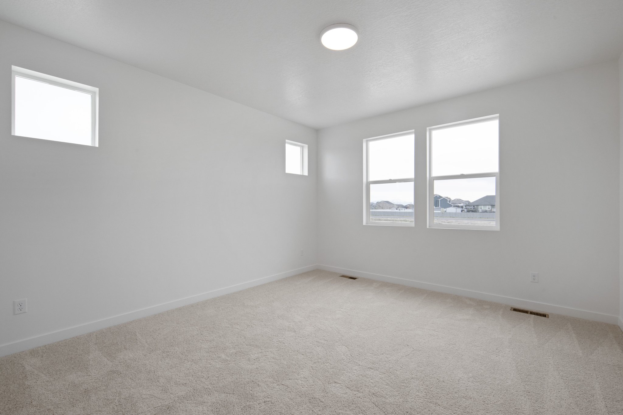 A room with windows.