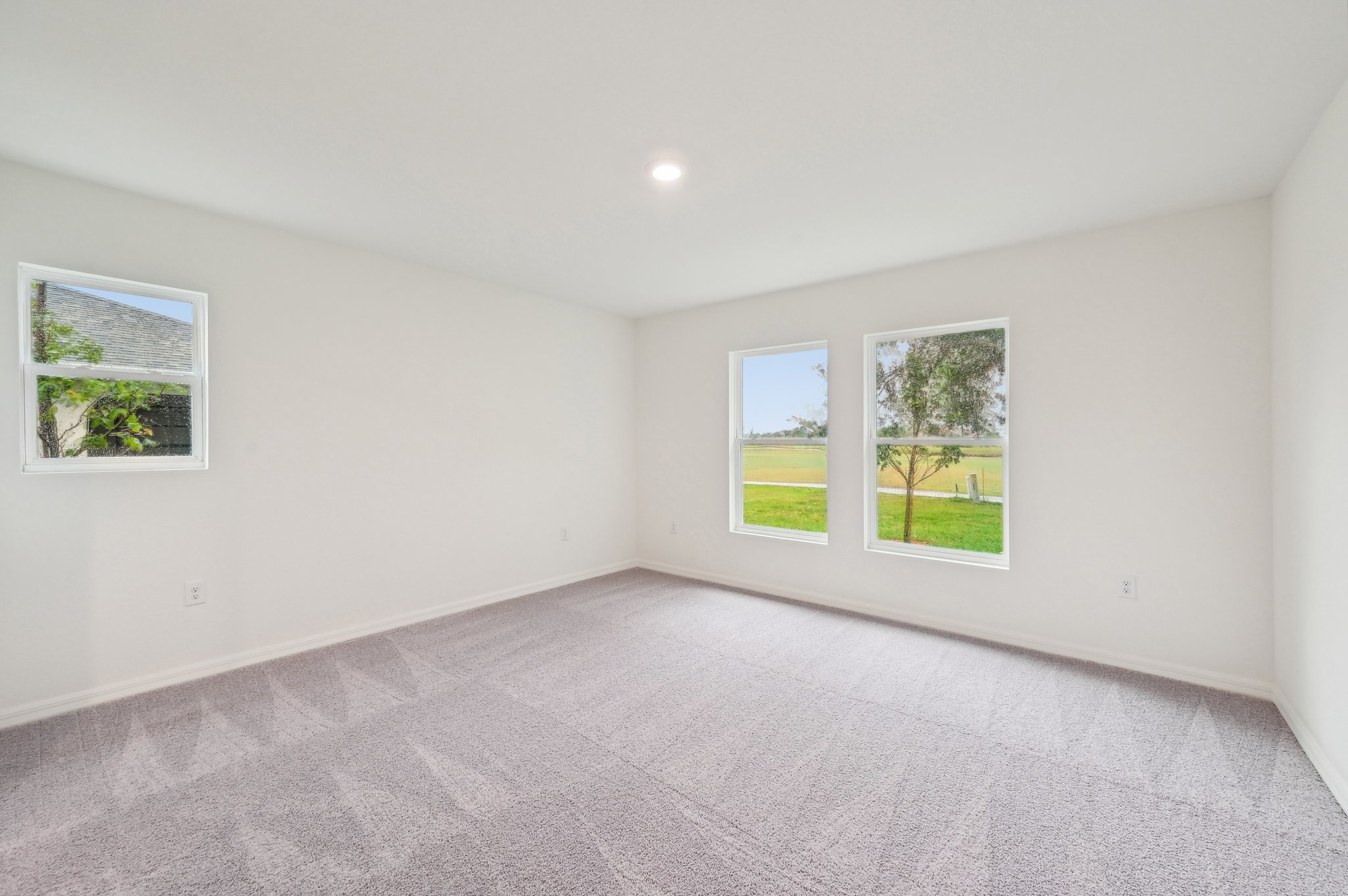 A room with windows.