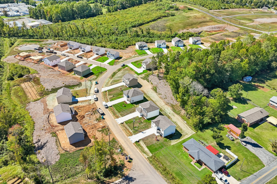 A group of houses in a neighborhood.