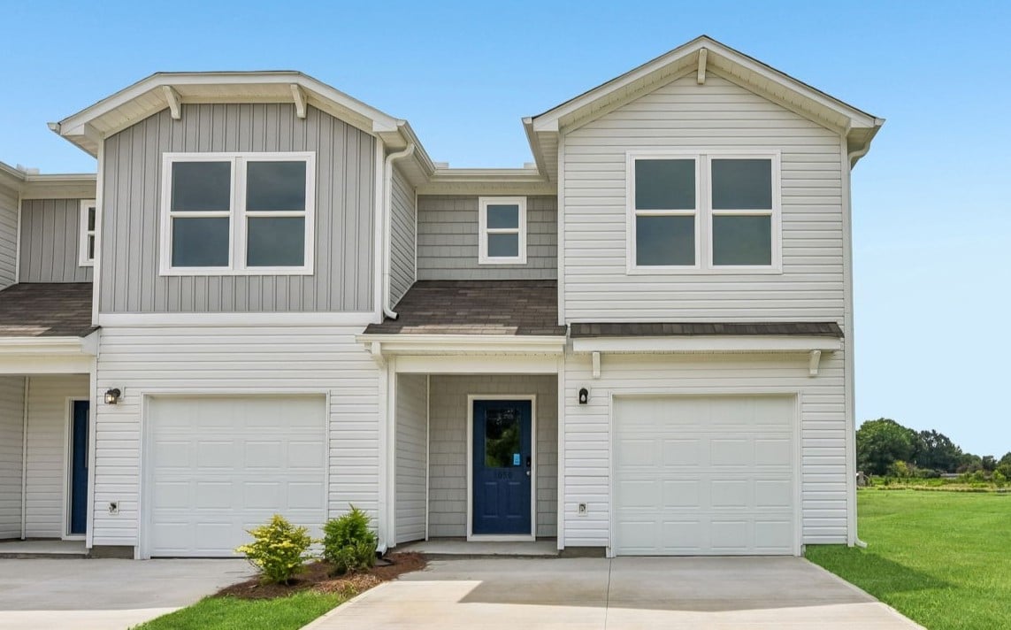 A house with garages.
