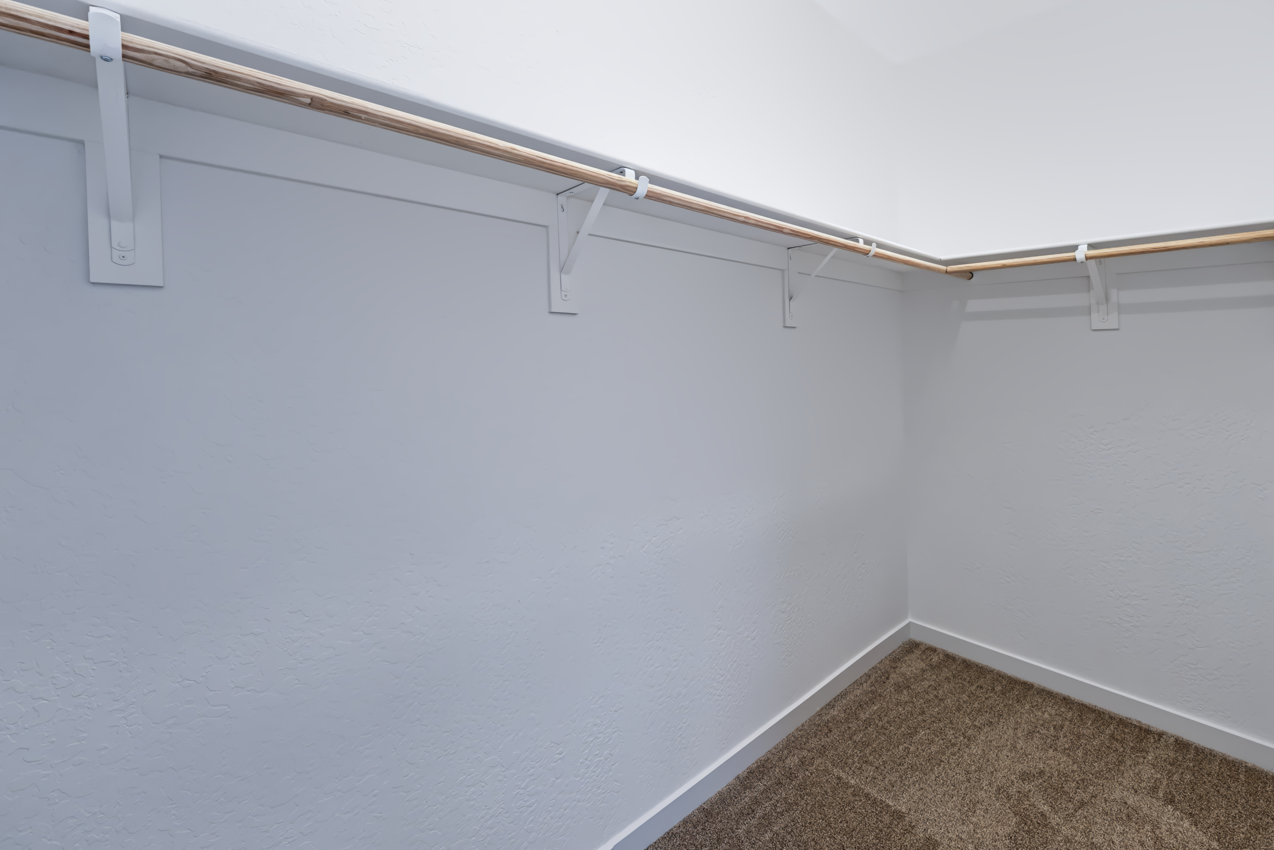 A white wall with a white wall.